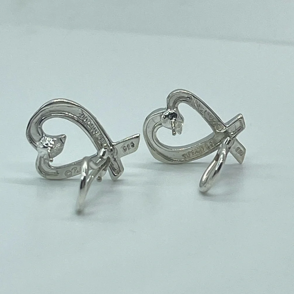 Tiffany & Co. Vintage Large Paloma Picasso Loving Heart Earrings - Picture 11 of 16